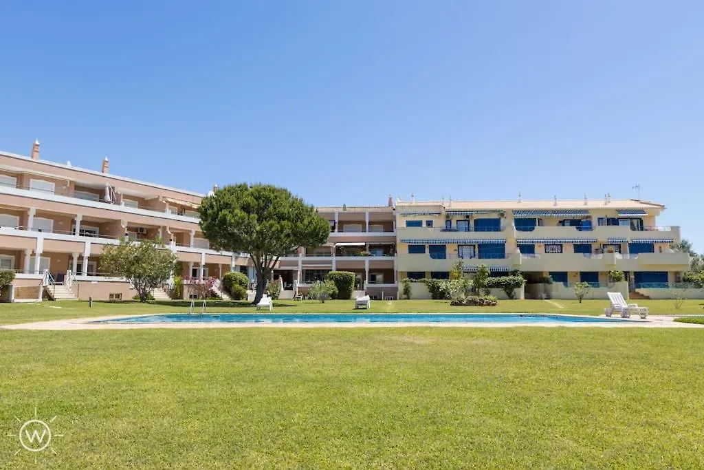 Apartamento T2 Vilamoura クアルテイラ アパート